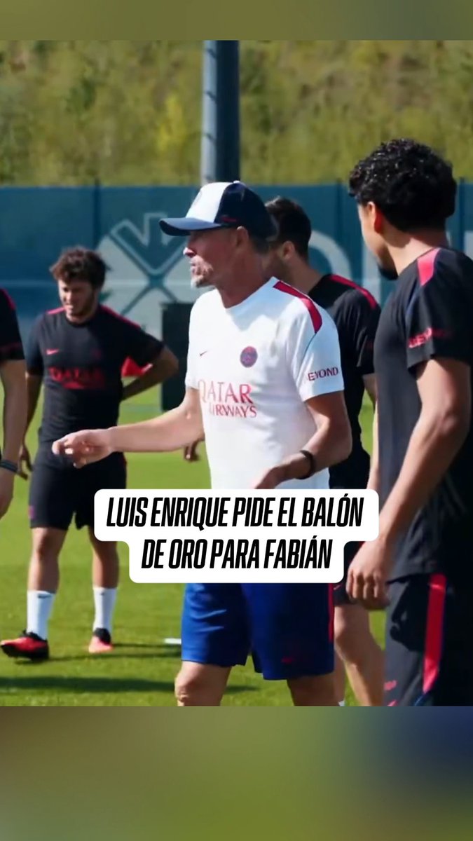 😅 Luis Enrique ya empezó la campaña Fabián Ruiz Balón de Oro "Fabi ha ganado Mundial, Eurocopa, Champions back to back" (vía psg)