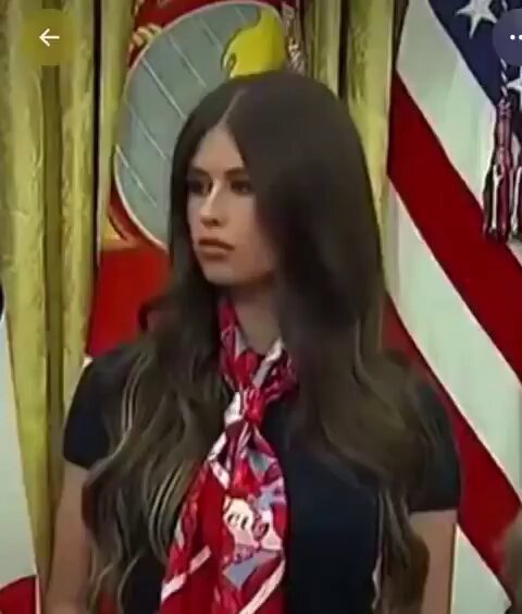 She's got the best job in Washington! All she has to do is be young, pretty, and act like a human bobblehead to qualify for the job! 😂