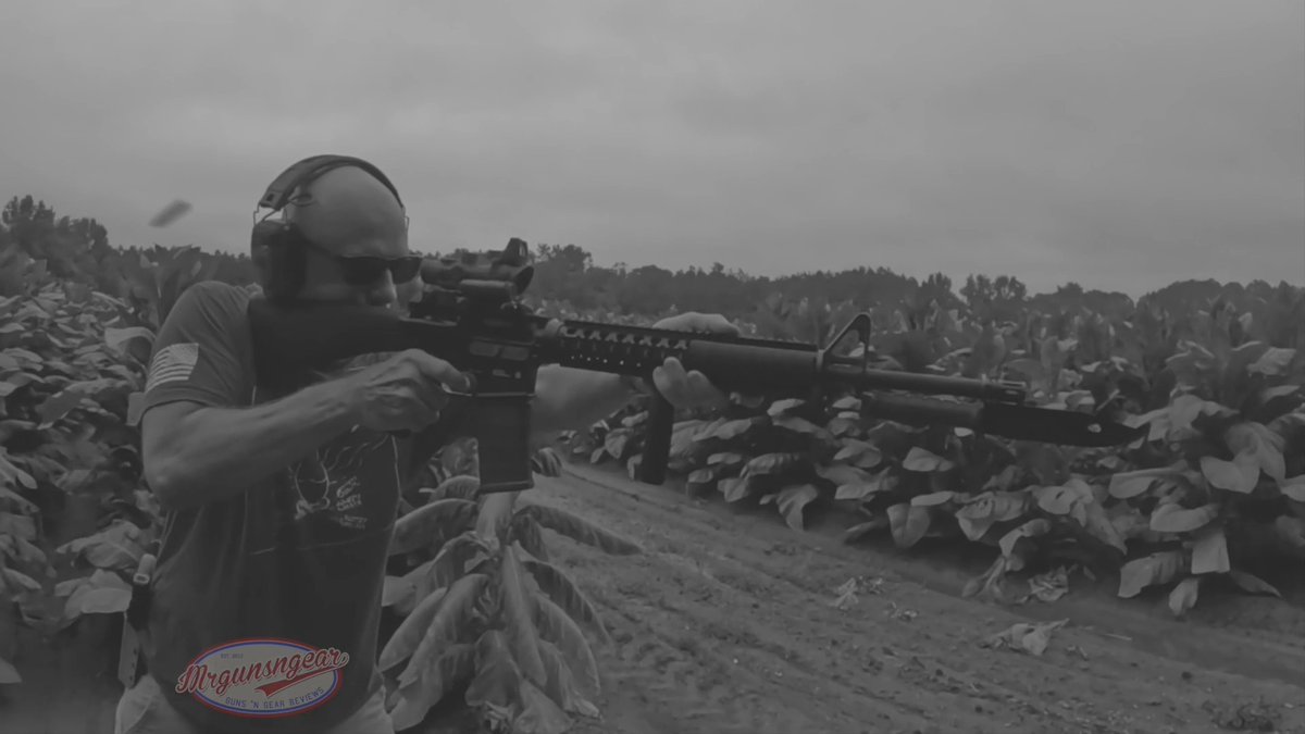 The fact that gun grabbers want to ban bayonet lugs in the age of FPV drones is insanity. Mount your bayonets accordingly 🗡️ 📸: PSA AR15A4 with FN CHF CL barrel 🇺🇸 Trijicon TA02 LED ACOG with RMR piggy backed 🔴🔎 #acog #FN #CHF #M16A4 #rain #Army #clone #GWOT #ramadi #USMC #trijicon