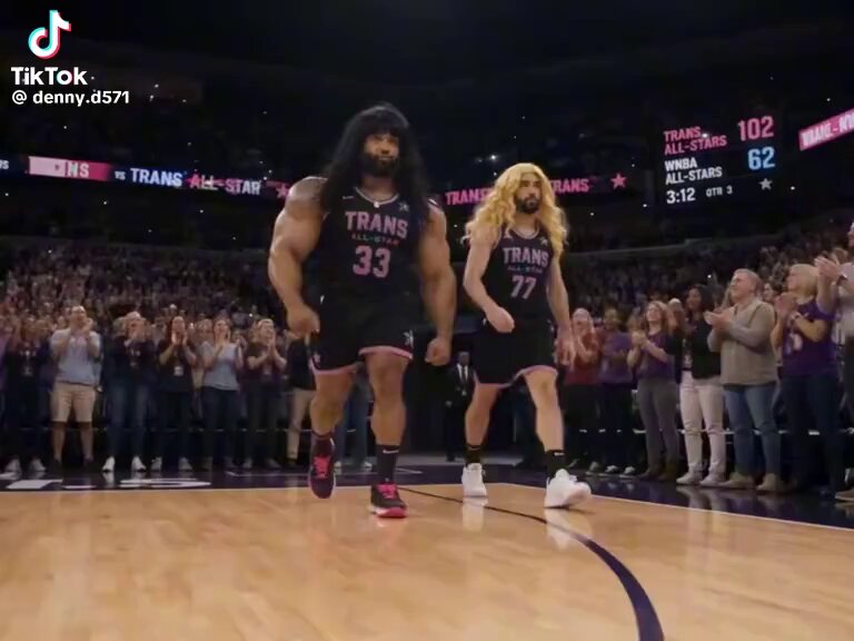Royce White 🇺🇸 "Let's go girls..."
