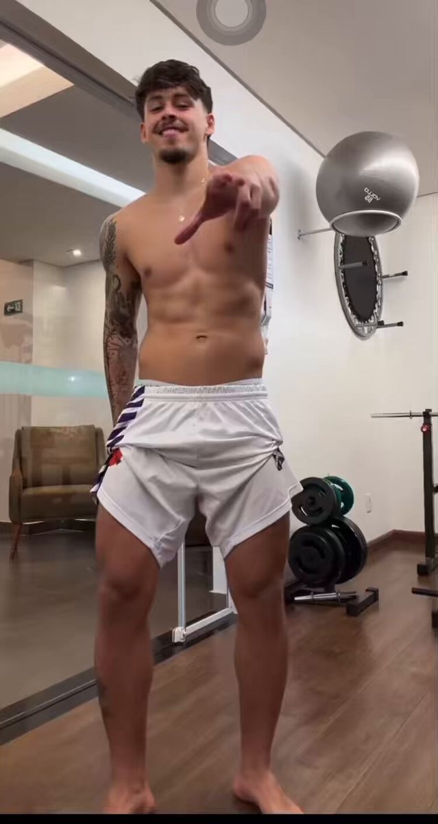 E quando o Alex Mendes aparecer na Fazenda e surpreender a todos! Vai ser uma delícia acompanhar esse gostoso todos os dias