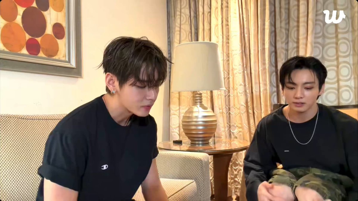 IM CRYING THEYRE SOO???? 😭