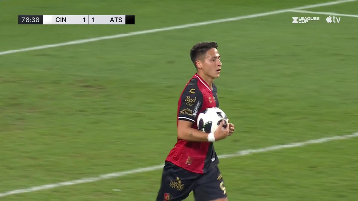 DEBUTÓ CON GOL: Florián Monzón, exjugador de Vélez, marcó en el triunfo 2-1 de Atlas contra Cincinnati en la #LeaguesCup. 📺 Leagues Cup on Apple TV