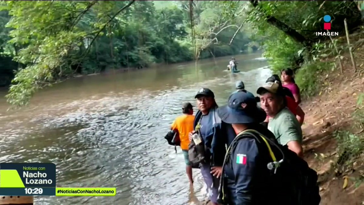 En total oscuridad y sin alimento, un pescador sobrevivió 15 días atrapado en un cenote de #Oaxaca a 100 metros de profundidad. Gracias a un intenso operativo de búsqueda fue localizado. Él mismo narró su historia: