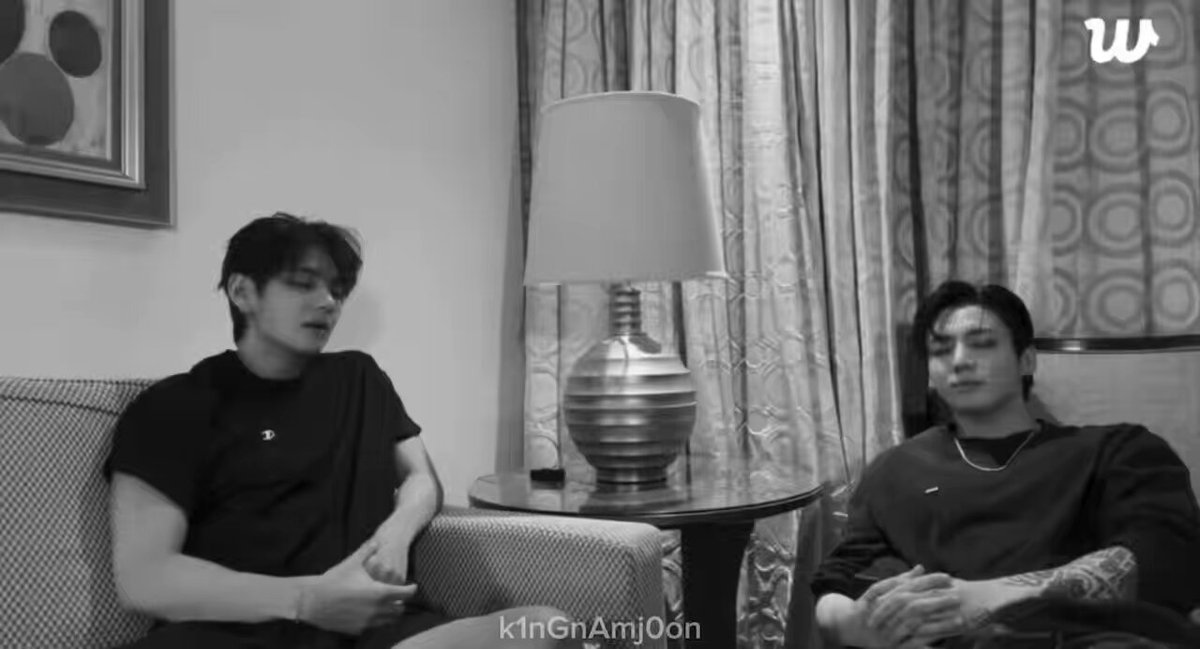 Ang ganda din ng boses ni taehyung dito kaya pala nakatulog si jungkook (UNMUTE FILO ARMYS)