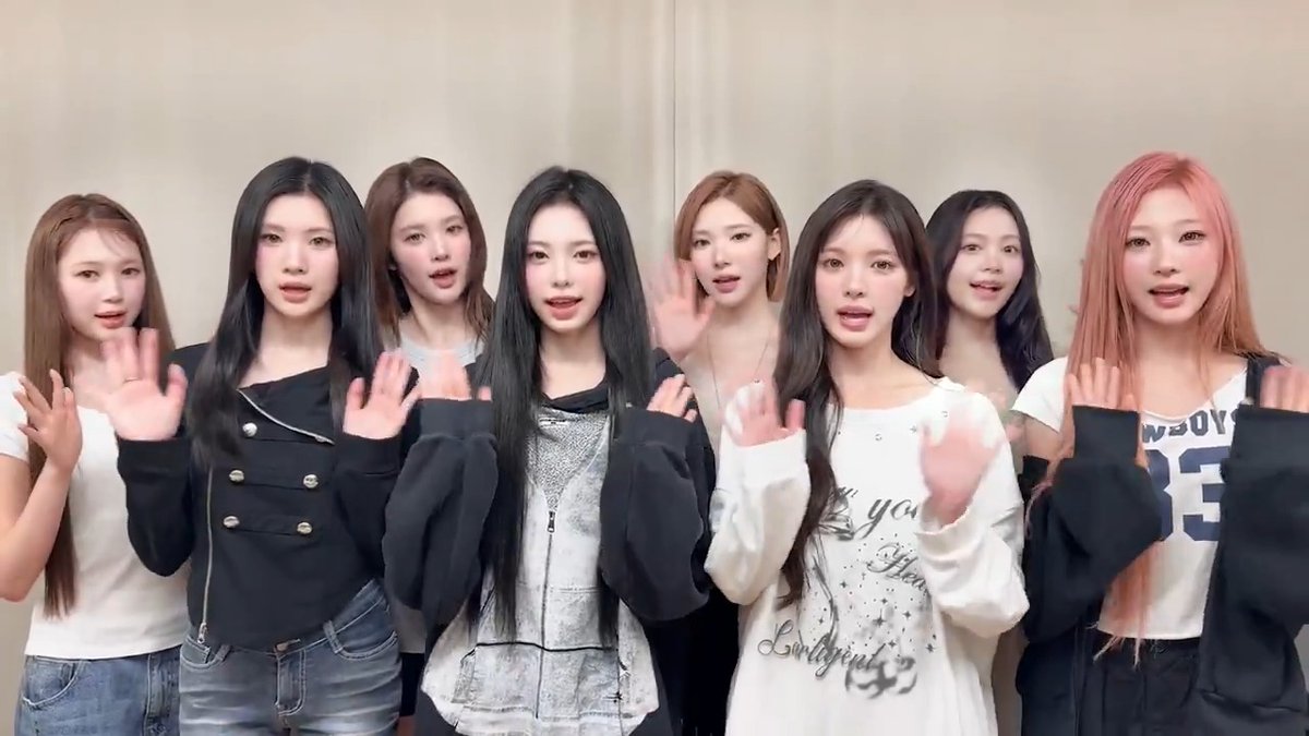 TikTok × Spotify が共同で アーティストを応援するプログラム #BuzzTracker 8月のMonthly ArtistはHearts2Hearts🩵 ⠀ 注目の "ICONIC HEART" ほか #バズトラ で最新バイラル曲をチェック🪄 ▶︎ ⠀ Hearts2Hearts JAPAN OFFICIAL