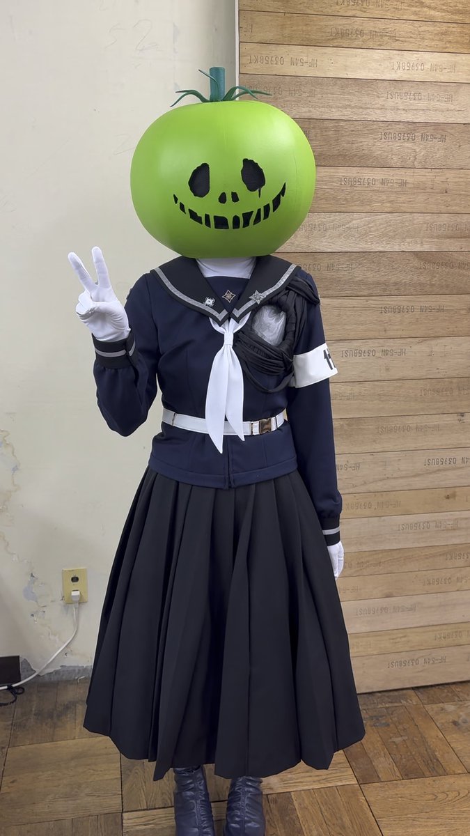 #舞台ハンドラ マチネ公演ありがとうございました 初めて大鈴木くららになった日の動画 トマトに戸惑ってます🍅 ソワレもよろしくお願いします
