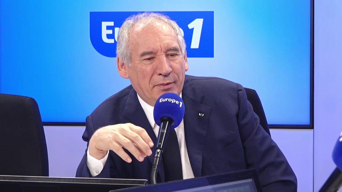 "Je n’ai plus aucun avantage, si ce n’est des officiers de sécurité et un chauffeur, deux jours par semaine, lorsque je suis à Paris", déclare François Bayrou dans #LaGrandeInterview sur #Europe1