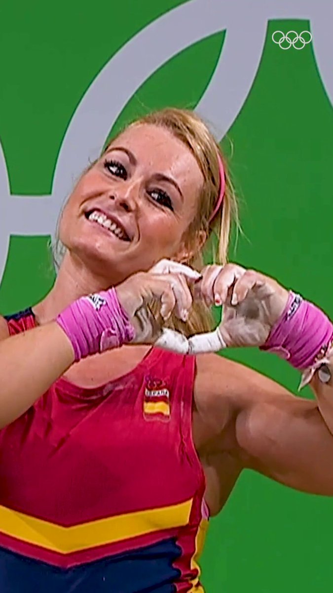 ¡Fuerza y Alegría! 💪🥳 Tal día como hoy hace 🔟 años recordamos la medalla de bronce de la española Lydia Valentín Pérez. 🇪🇸🥉 #JuegosOlimpicos #Rio2016 l Lydia Valentín Pérez Comité Olímpico Español