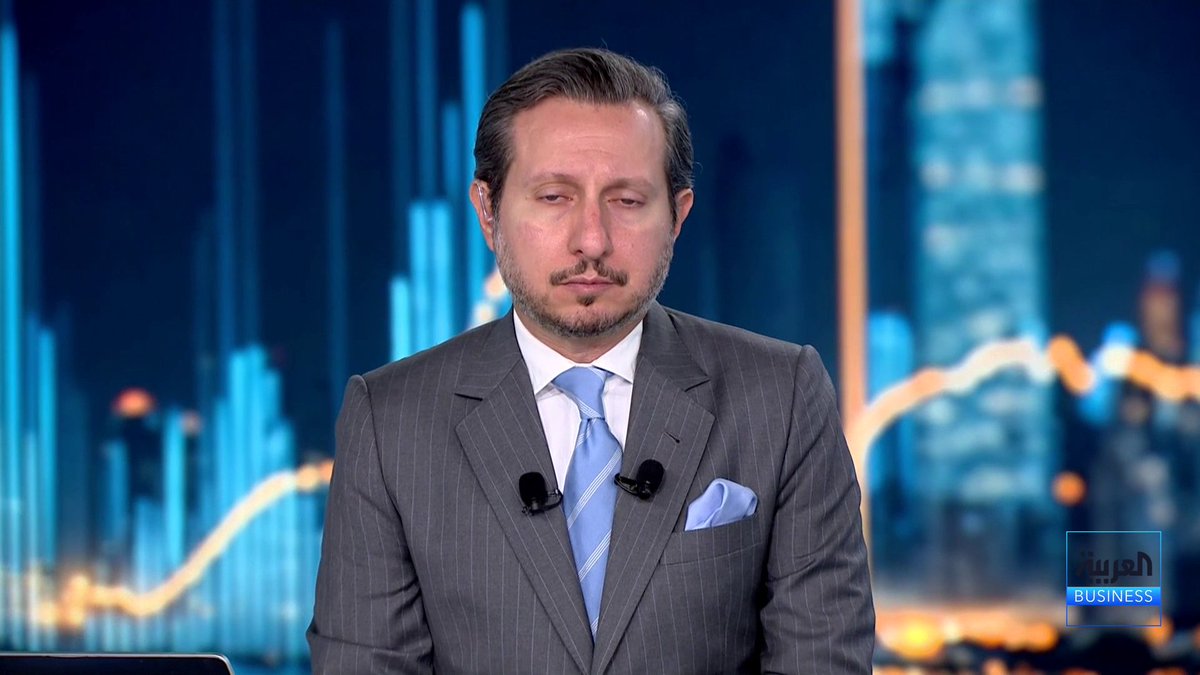 مستشار التحرير في منصة الطاقة المتخصصة د. أنس الحجي لـ "العربية Business" 📌 التوقعات الدولية تتفق على انخفاض الطلب العالمي على النفط في العام الحالي 📌 أوبك تتوقع ارتفاع الطلب العام المقبل نتيجة إعادة بناء المخزونات وليس لزيادة الاستهلاك 📌 لا توجد مشكلة حالية في إمدادات النفط الخام مقارنة بالطلب، وإنما المشكلة في المشتقات النفطية كالديزل Anas Alhajji ناصر الطيبي * Naser El Tibi #جرس_الإغلاق #العربية_Business 🔴لمزيد من التحليلات وأخبار الاقتصاد.. تابعوا "العربية Business" مباشرة على يوتيوب: