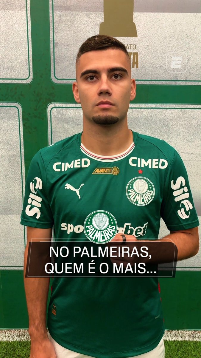 Andreas Pereira respondendo perguntas da ESPN sobre o elenco do Palmeiras: • Mais bonito? Felipe Anderson • Mais resenha? Paulinho • Mais rápido? Felipe Anderson • Mais forte? Vitor Roque • Mais reclamão? Maurício 🎥 ESPN Brasil