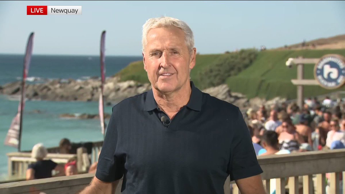 'We're in for a stunning natural phenomenon' Sky's @MarkAustinTV presents special coverage of tonight's solar eclipse Watch live on Sky News: 📺 Sky 501, Virgin 602, Freeview 233