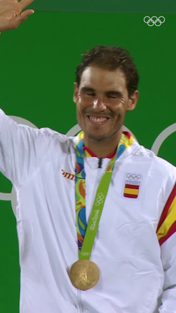 Tal día como hoy hace 🔟 años... Rafael Nadal y Marc López ganaron la medalla de oro en el torneo masculino de dobles de #Rio2016. 🇪🇸🎾🥇 #JuegosOlimpicos #Tennis l Tenis España Comité Olímpico Español