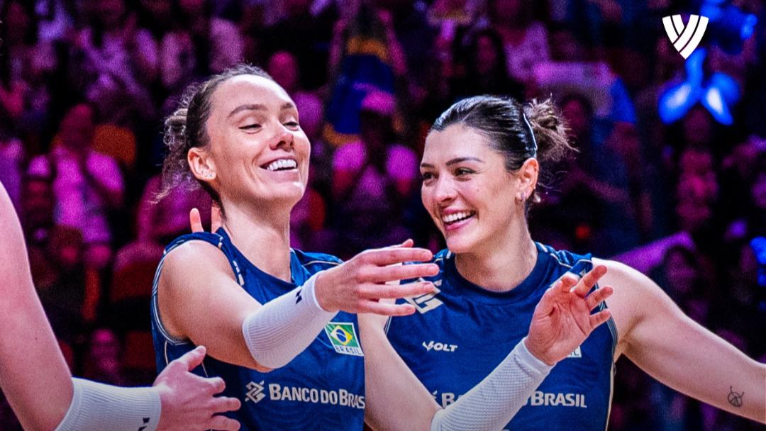 ROSABERTA, NOW AT CLUB LEVEL 🇧🇷🤝🇯🇵 Roberta joins Denso Airybees for 2026/2027, teaming up with Rosamaria, who enters her fourth season in Japan. 🔥 From Olympic and #VNL medals with Brazil to the same club colors, the Rosaberta connection continues. 💚💛 🏐 #Volleyball #Volei