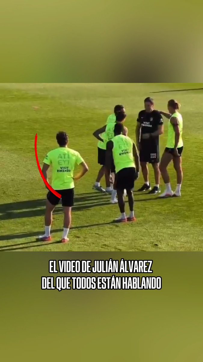 Mientras varios se divertían Julián veía desde lejos 😰 ¿Jugará en el Atleti la próxima temporada? (vía 3lassas)