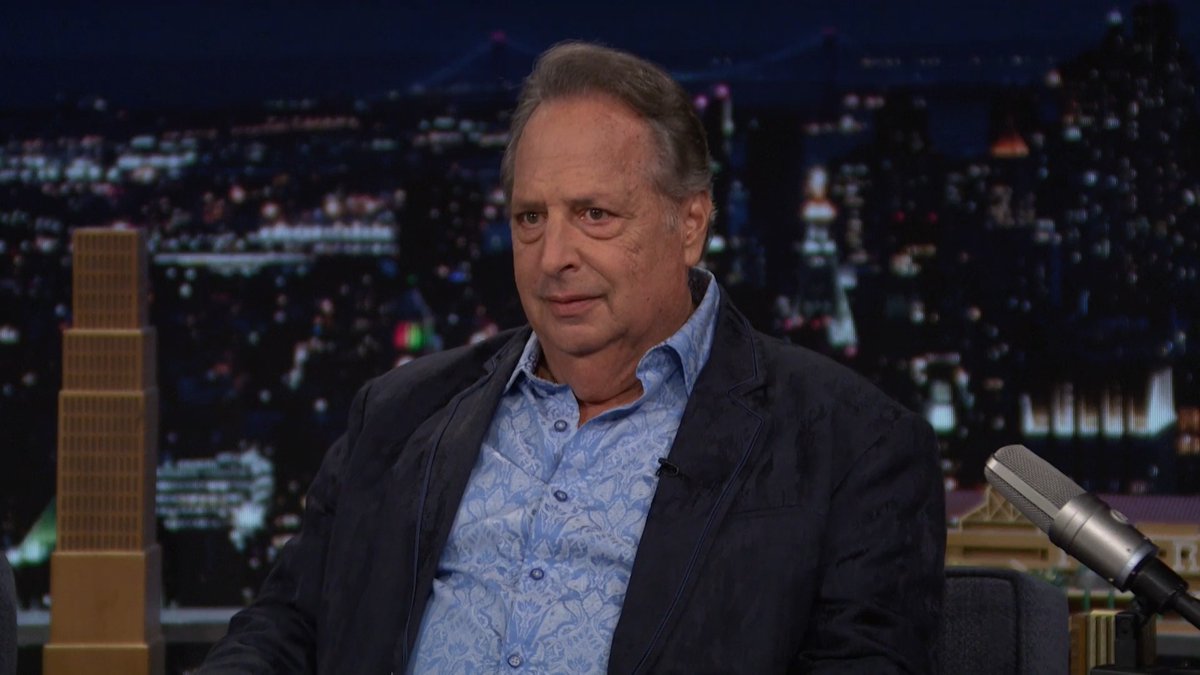 .Jon Lovitz gets “emotional” talking about his dog 🤣 #FallonTonight