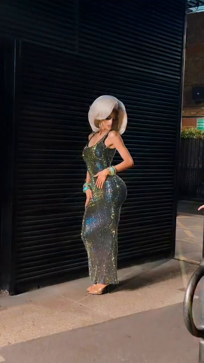 Krystal Versace stuns in new video.