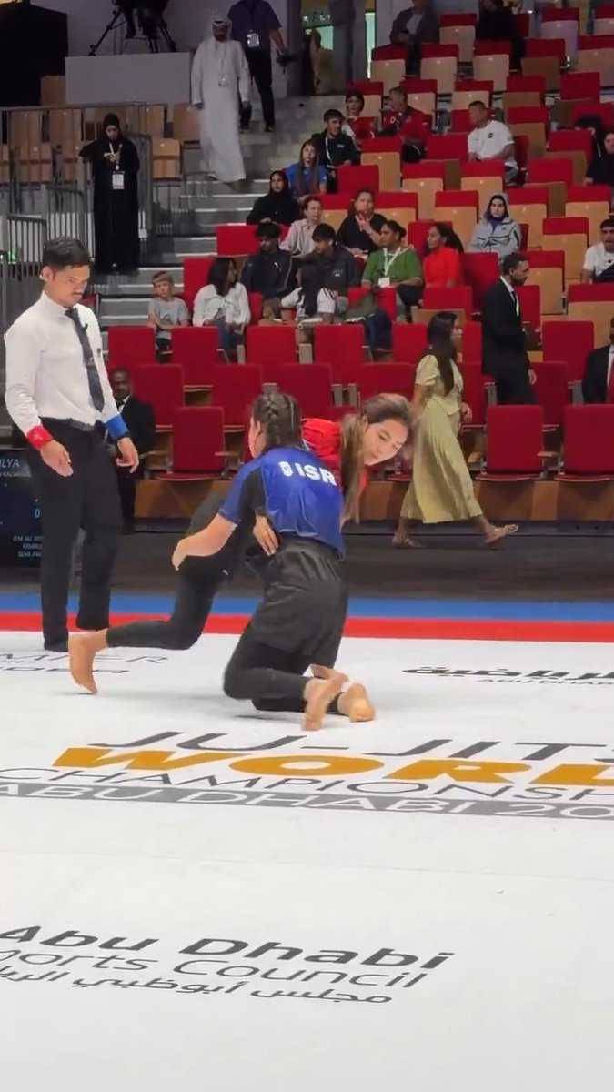 WATCH: Mila Ben David, a 16-year-old Israeli Jiu-Jitsu fighter, won the world title at the Jiu-Jitsu Youth World Championship in Abu Dhabi. Amazing 🇮🇱💪