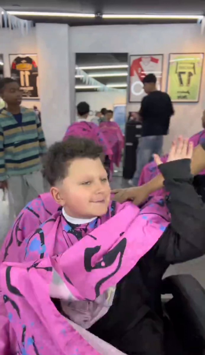 "COMO VAS A ODIAR A UN NENE DE 12 AÑOS?" EL NENE: