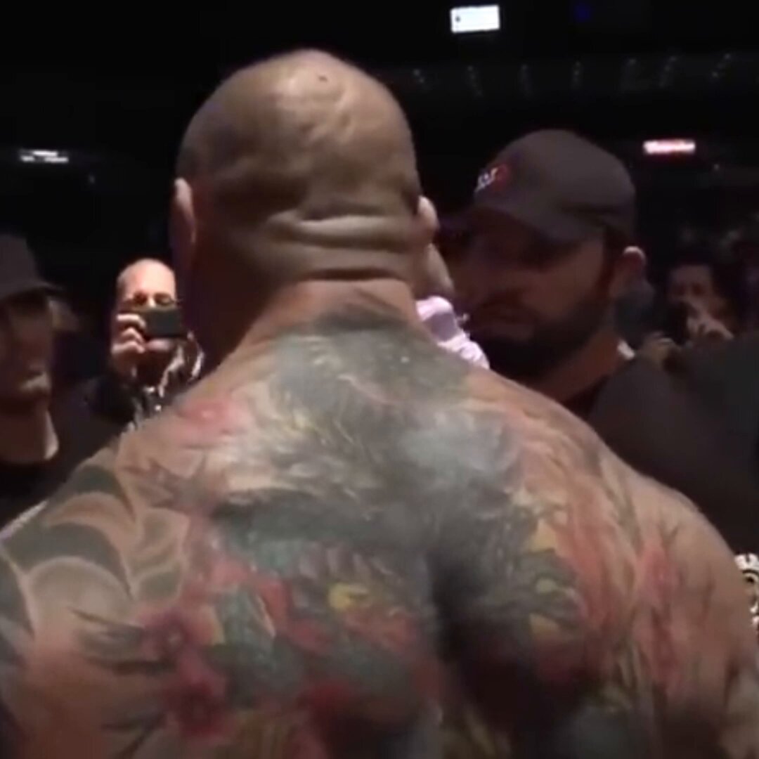 Batista’s MMA debut: Lucero tags him with rights while Dave moves like he’s stuck in molasses 😂 Then he wakes up, dumps him, mounts, and starts raining bombs. Ref steps in. TKO for The Animal. You can hit him… just hope he doesn’t eventually hit back.