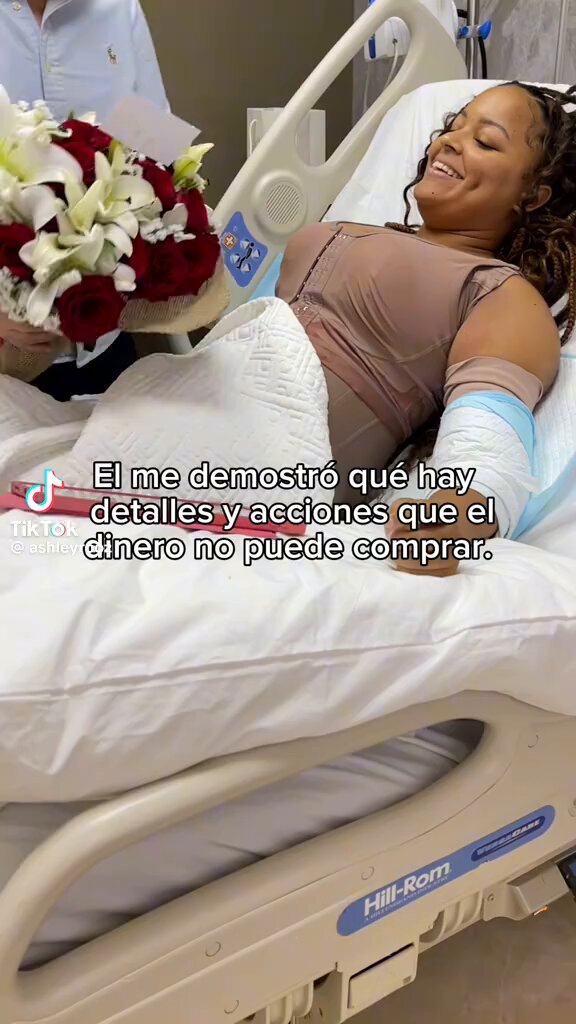 Diablo, mi gente, la vida es dura, pero más dura debe ser la de ese viejo que se comió a su tipa to gorda y descuadrada y después que le hizo la lipo en menos de un año ella se fue con un menor. 🥹🥹😭😭🙆🏻‍♂️🙆🏻‍♂️ er huesoooo.