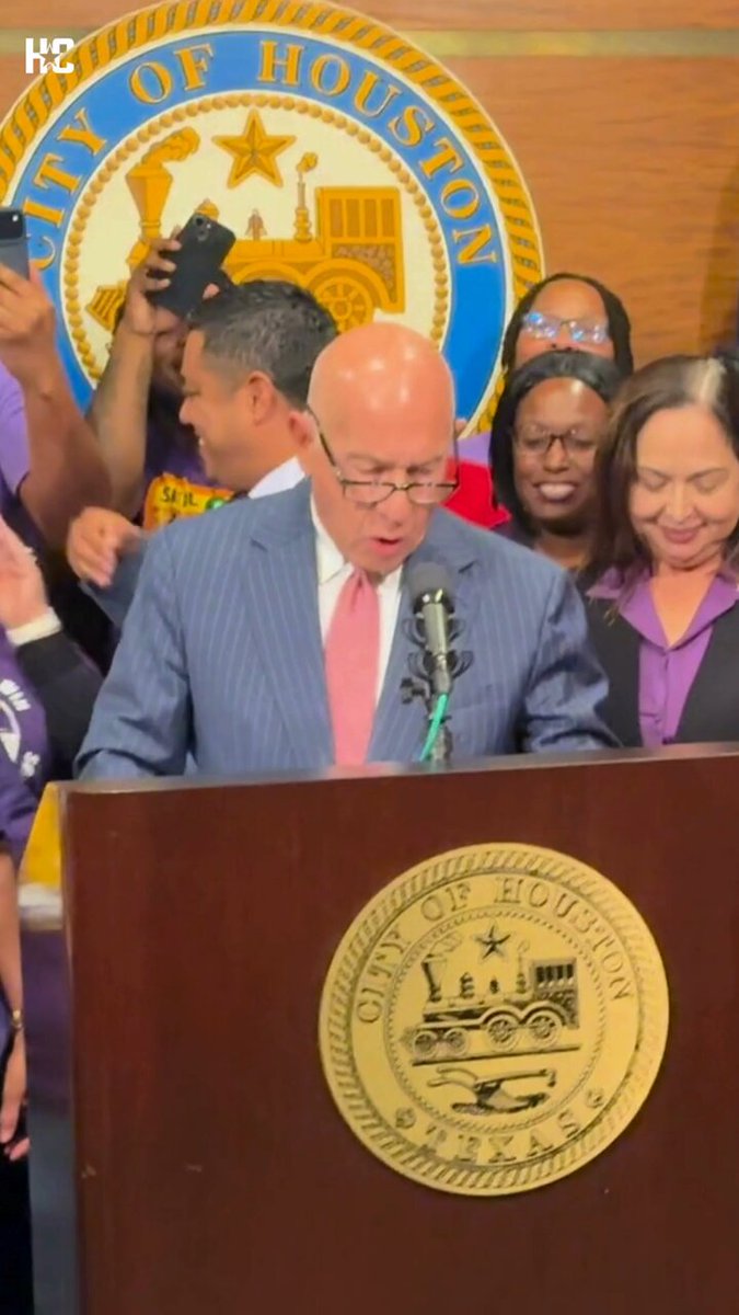 Thousands of Houston airport workers will earn at least $20 an hour starting next week after Mayor John Whitmire signed an executive order Wednesday raising the hourly minimum wage by $5. This victory is part of a broader, years-long push by Houston unions to lift wages for thousands of service workers at city-owned facilities.