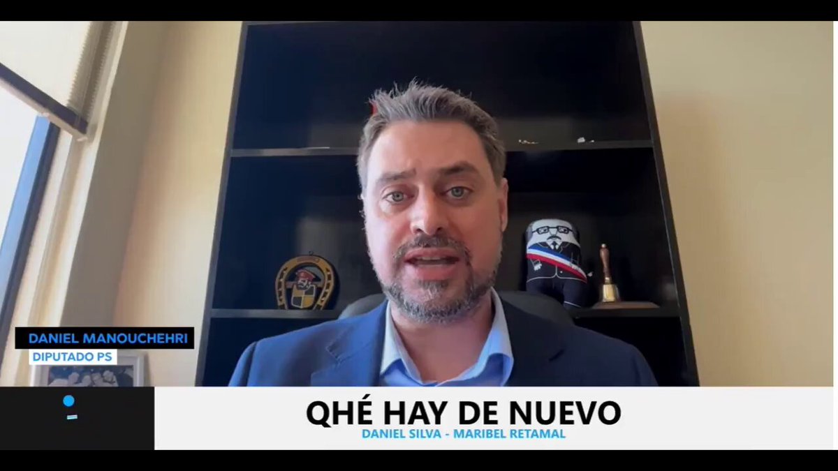 --Es gratificante ver como se le descompone la cara 😂 cuando ese buen periodista deja en ridículo al tonto de turno Daniel Manouchehri