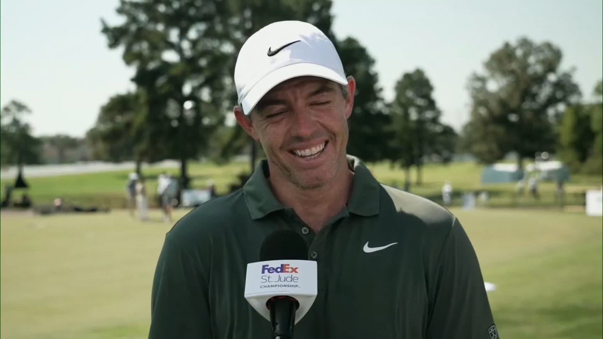 Rory McIlroy 'would love' to give LeBron James a much-needed golf lesson! 😆