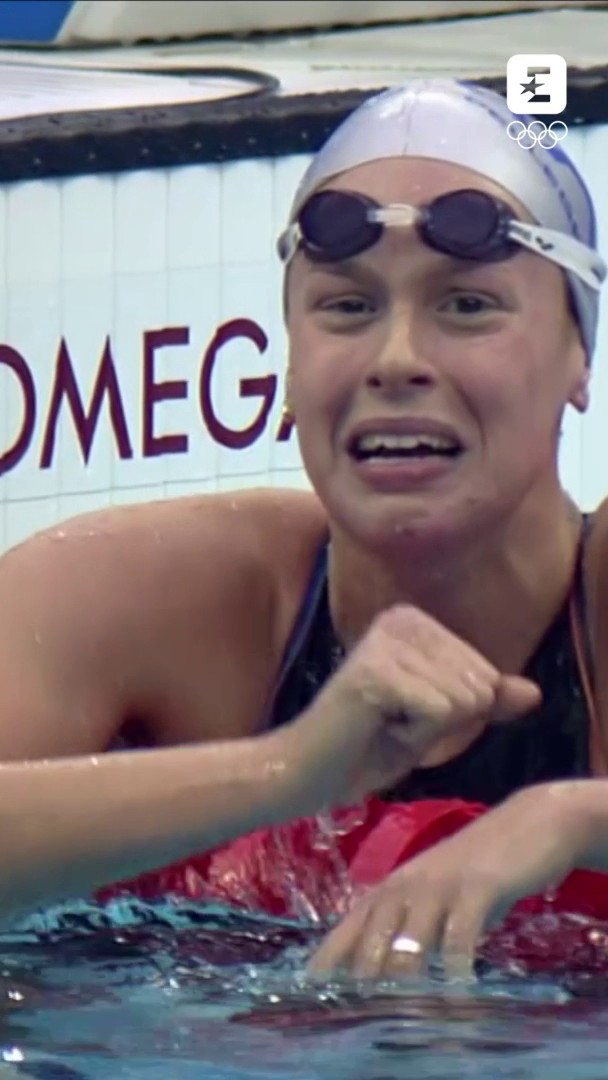 13 Agosto 2008, Pechino - Federica Pellegrini conquista il suo primo oro olimpico nei 200 metri stile libero, firmando un pazzesco Record del Mondo in 1'54"82 🥇⏱️ Una gara perfetta, una progressione inarrestabile e il primo storico oro olimpico al femminile per il nuoto italiano ✨🇮🇹 #Pellegrini #Pechino2008 #Nuoto #Olimpiadi