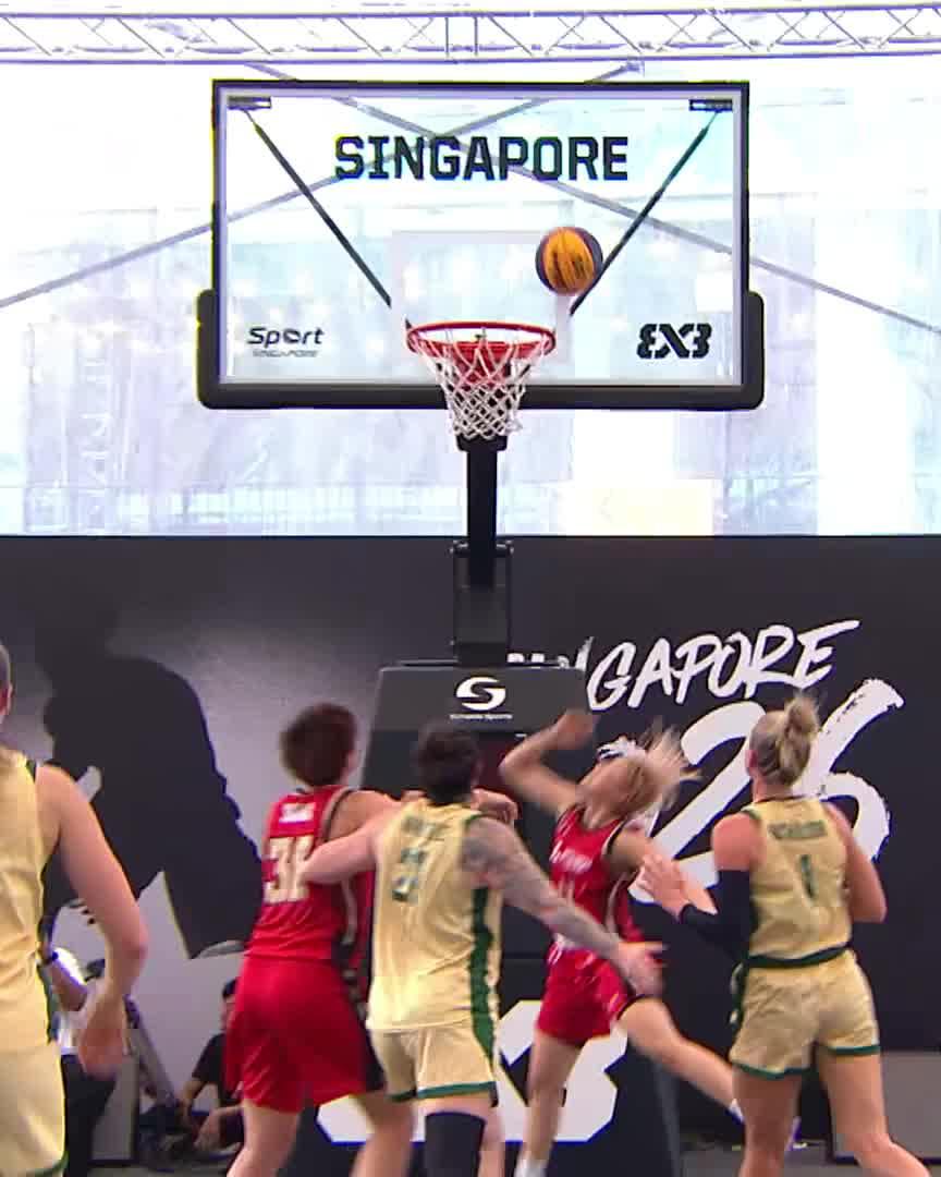 Yurin Yamamoto was ABSOLUTELY ON FIRE! 🔥 🇯🇵 The Japanese player put on a show, scoring 10 of Mitsubishi Electric’s 15 points in their victory over Australia! 💥 #3x3WSSingapore #3x3WS