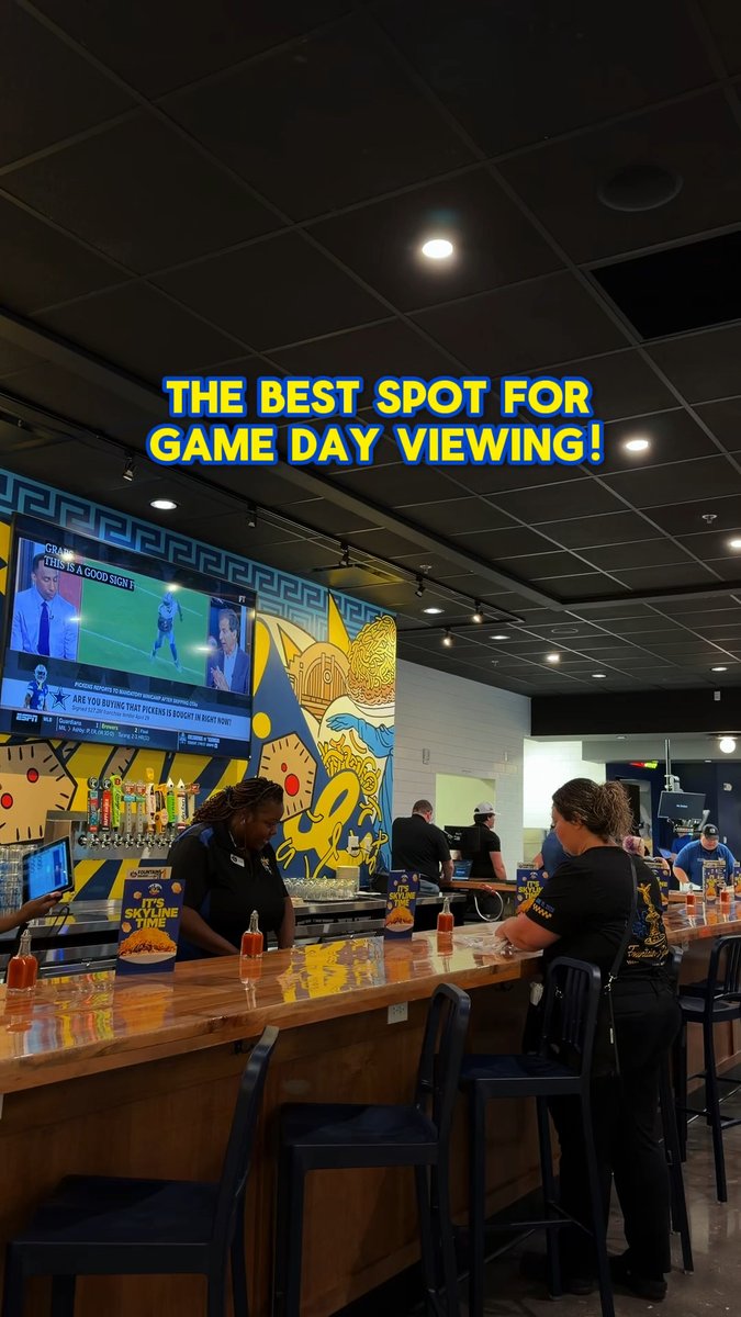 It's time! 👏 The Fountain Square Skyline Bar is NOW OPEN.​ ​Just in time for football season, stop by before the @bengals game and enjoy a drink from one of your local favorites with your pre-game Coneys. ​ ​Who are you checking out the new Skyline Bar with? Tag them below ⬇️