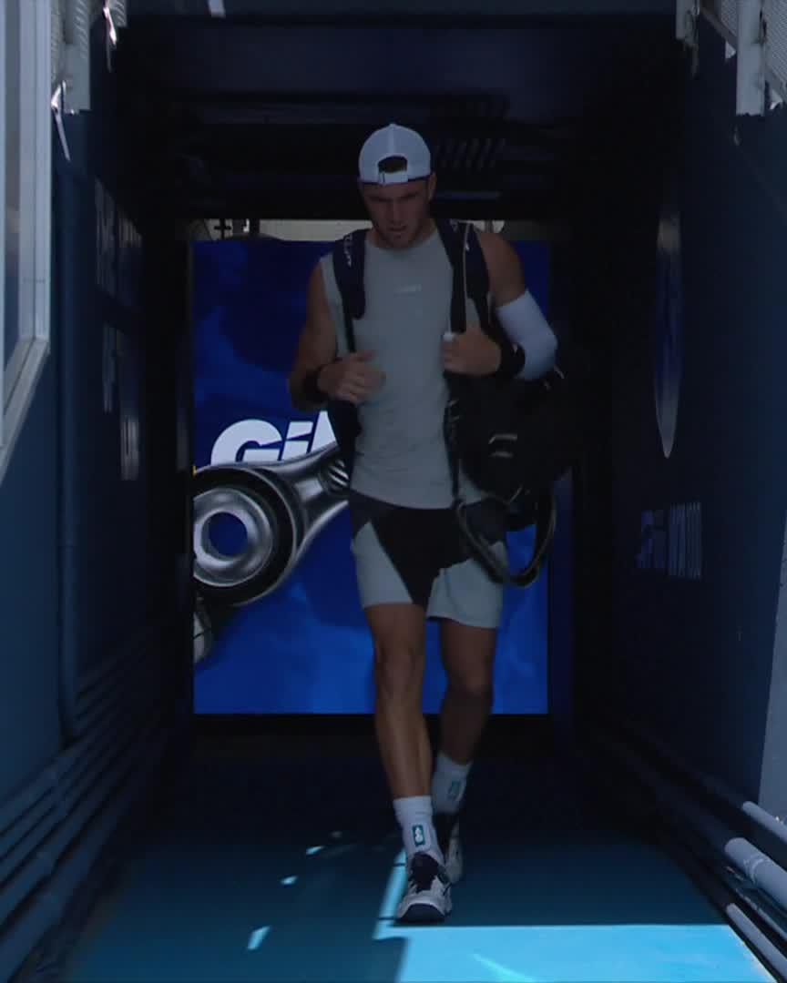 Jack's BACK 👍 Draper and Landaluce getting us started at #CincyTennis STREAM 👉