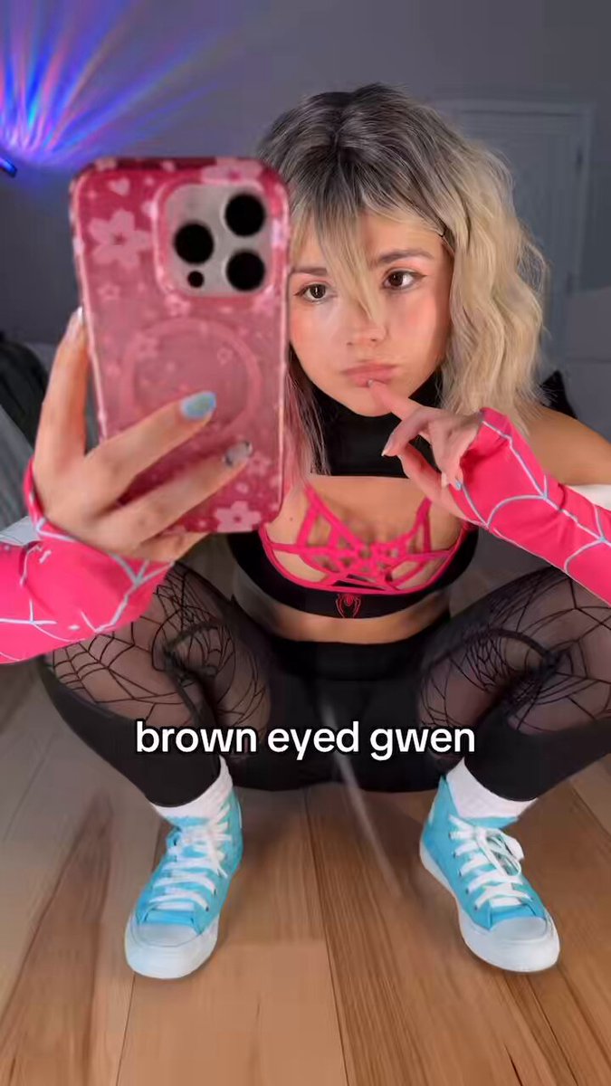 brown eyed gwen 🕷️🕸️
