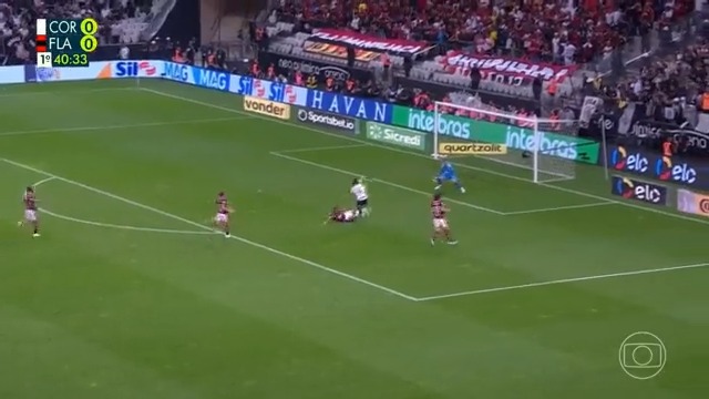 O corte do Pulgar me lembrou esse lance do falecido Thiago Maia na final da Copa do Brasil de 2022