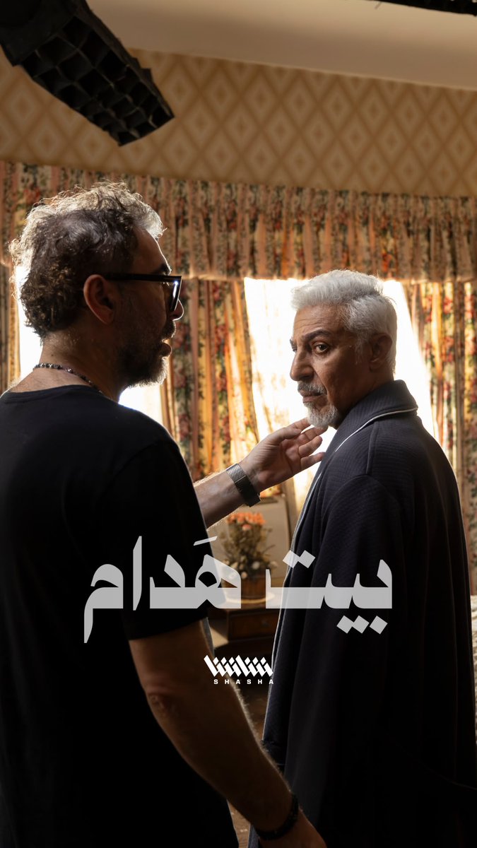 ما فهمت هل هم مقتبسين الرواية ؟ ولا ماخذين أشياء بسيطة منها لأن حسيت النمر شخصية عبدالمحسن العظيمي وكاكولي جاسم وأخوه حسين الحداد وليلى عبدالله وينها ليش ما شفناها بالكواليس
