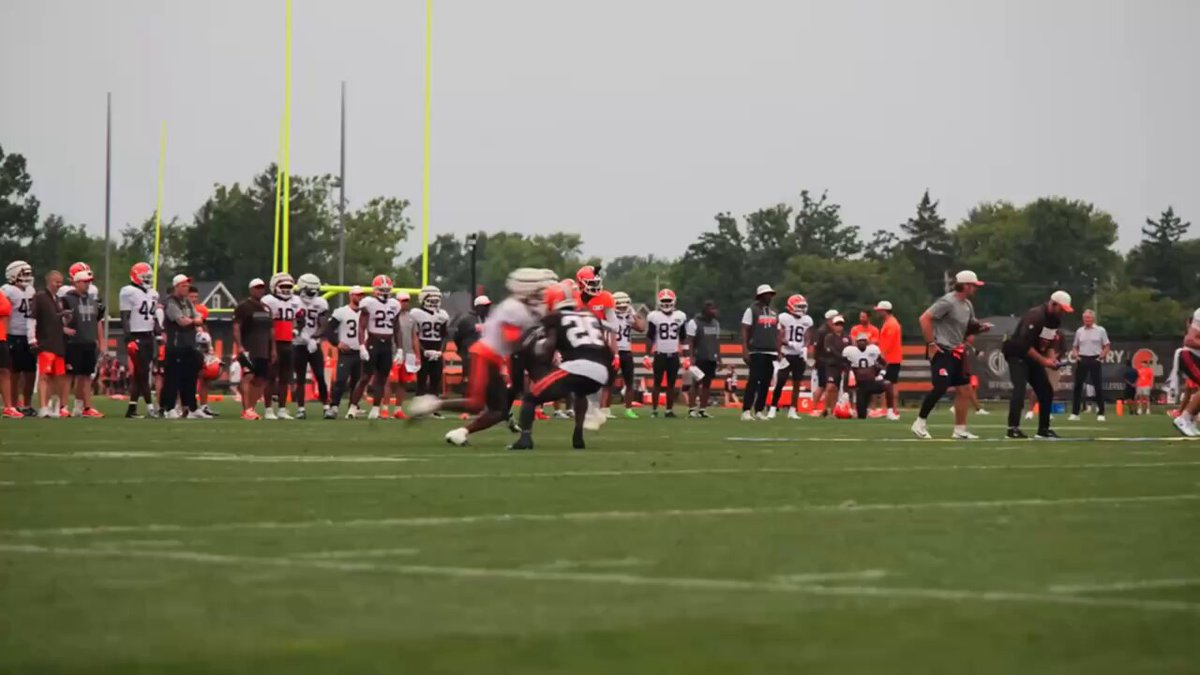 TRENDING: Shedeur Sanders’ ball placement has been TURNING HEADS at Browns training camp. Over the last three practices, Sanders has gone 46/69 (67%), for 4 TD’s, and 0 INT’s. The Browns sophomore QB continues to make a STRONG CASE for QB1 😳🎯