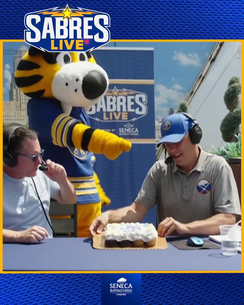No better way to cap off Sabres Live in The Sabrehood- Happy birthday, Marty! 🎂 Thank you to everyone who came out to our Sabrehood shows! #LetsGoBuffalo