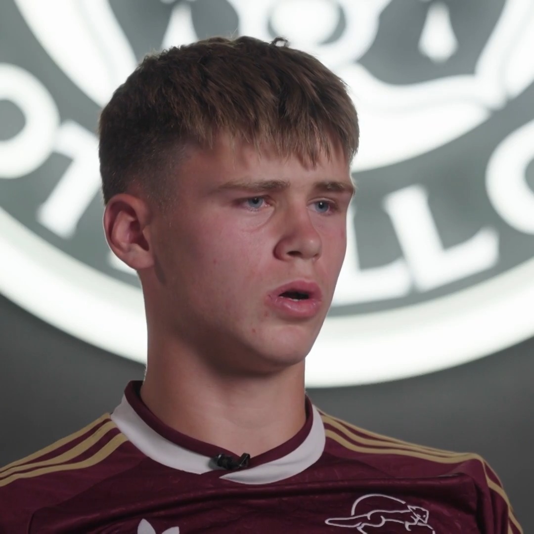 Watch as our new loan signing Harry Howell introduces himself to the Blue Army - only on the LCFC App 💬