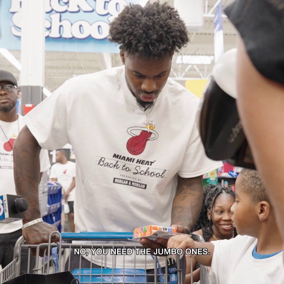 Kicking off the school year with a little extra HEAT! Miami HEAT Back to School presented by Morgan & Morgan gave 10 students from the Advocacy Network on Disabilities a shopping experience to remember ❤️
