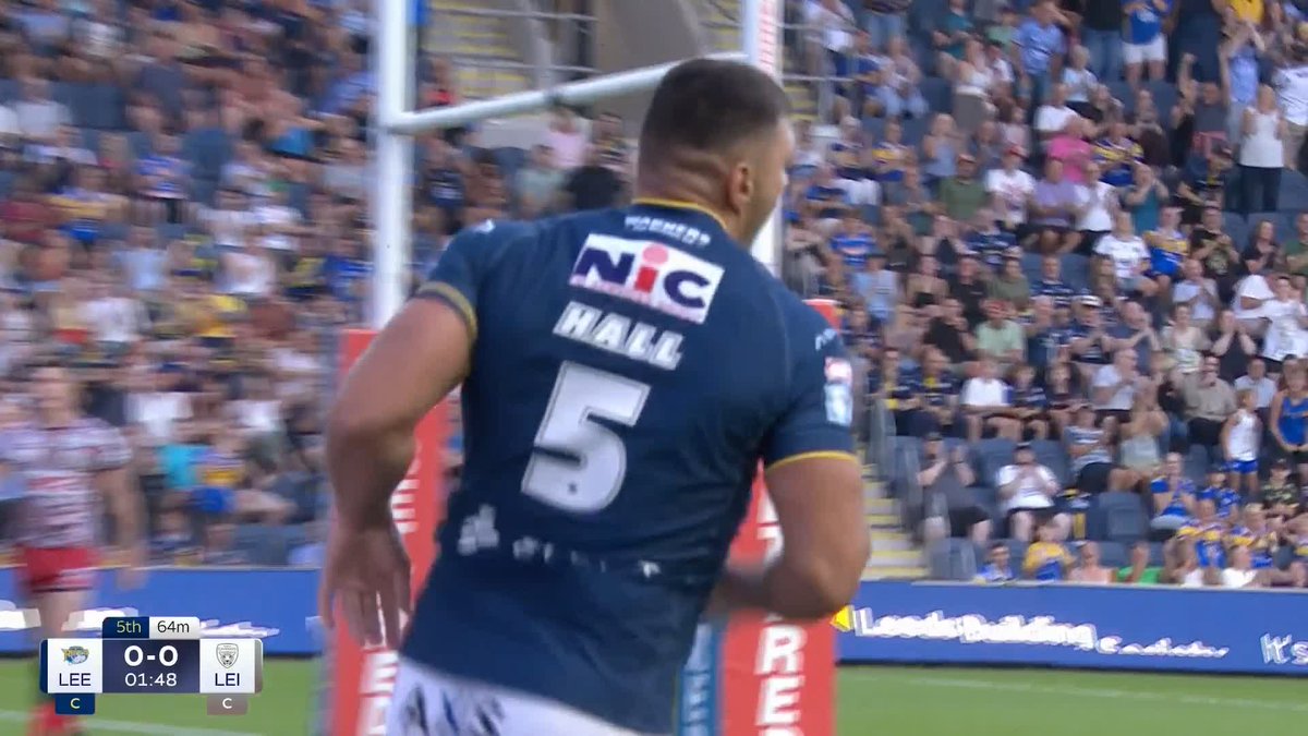Ryan Hall is BACK in style! 🤩 Leeds Rhinos get off to the perfect start 🦏