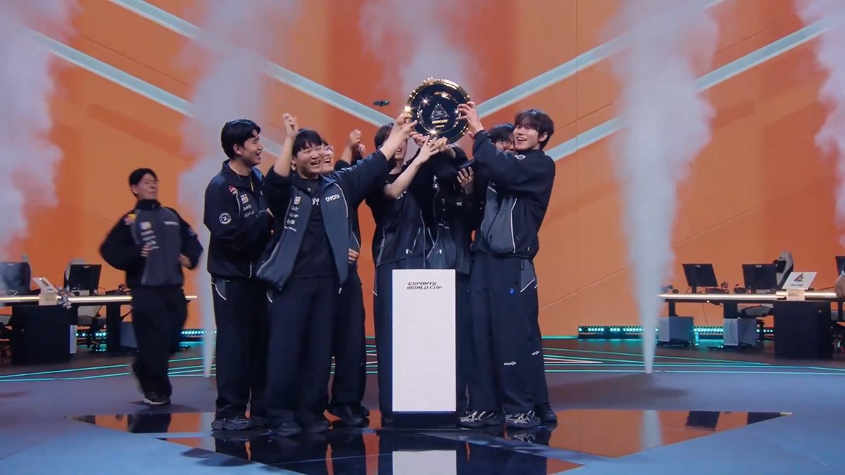 Relive the biggest plays, closest battles, and unforgettable moments in our Midseason Championship Recap! 🔥 Overwatch | #OWCSMSC