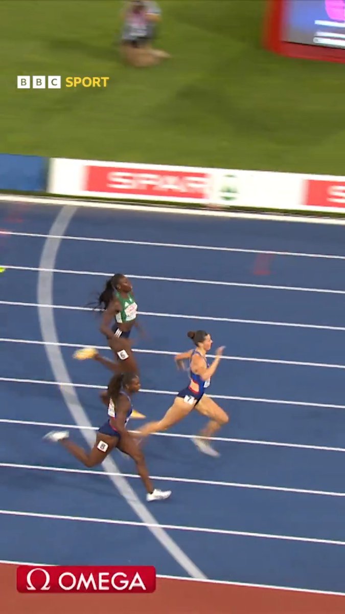 Amy Hunt does it again! 🤩 A second gold of the European Championships as she stormed victory in the 200m 🥇🥇