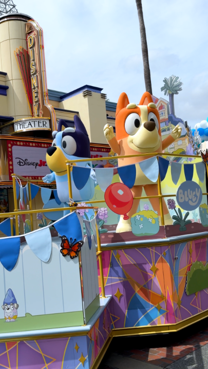 Core memories were made 🩵🧡 Bluey &amp; Bingo joined the Disney Jr. Let’s Play! Block Party! for Disney Jr. Let’s Play! Party at Disney California Adventure park during D23 Day at Disneyland Resort.
