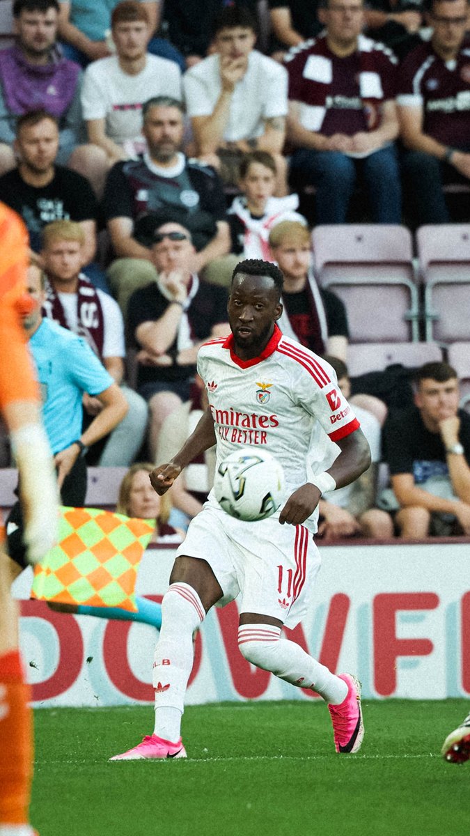 Lukebakio! 💥 #HMFCSLB