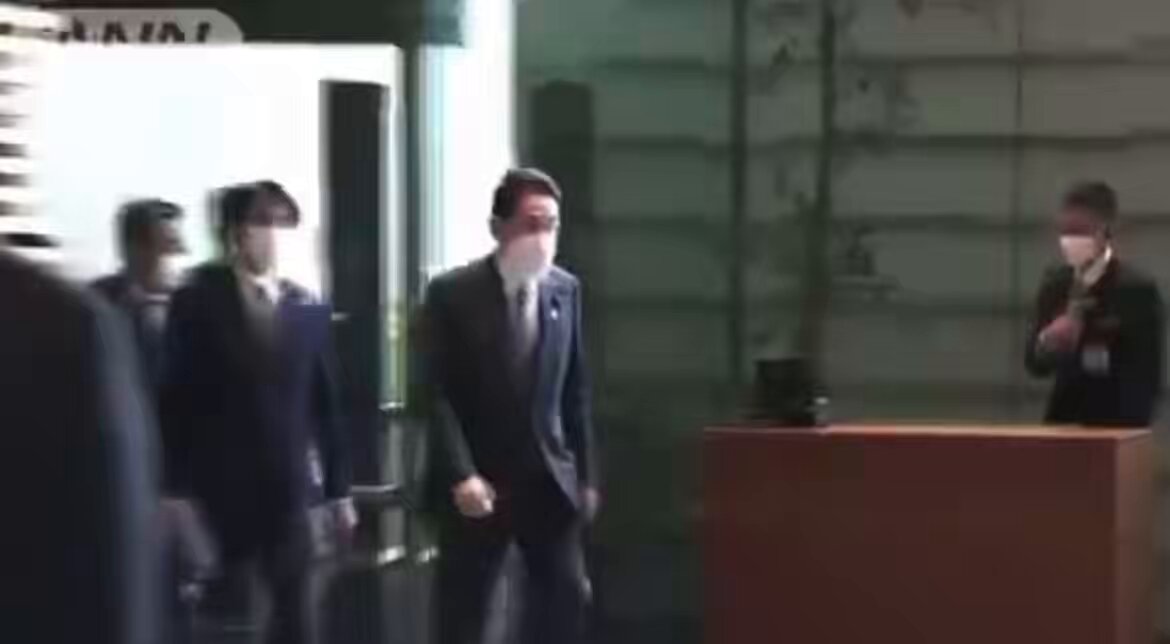 信じられる？ この人、日本の首相だったんだよ
