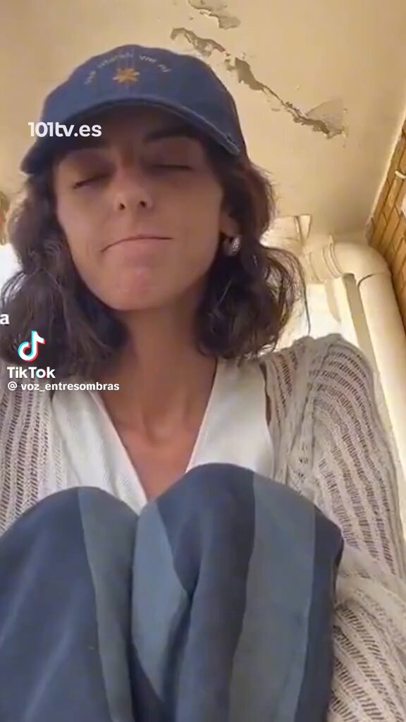 Se fue Fina. Un sevillana de 27 años que se despidió agradecida de la vida y yendo con alegría a la.pteaencia del Señor. Que dan muchas preguntas sin responder