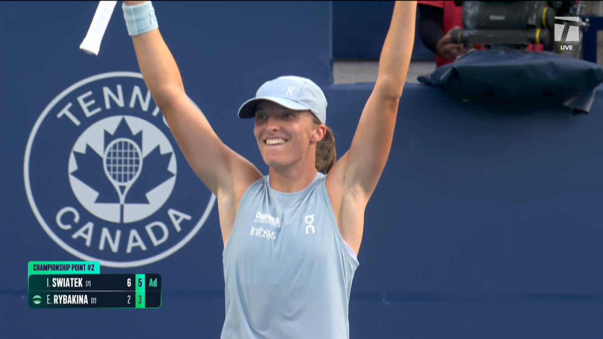 The moment Iga Swiatek won her FIRST Canadian Open title 🏆🙌🍁 #NBO26