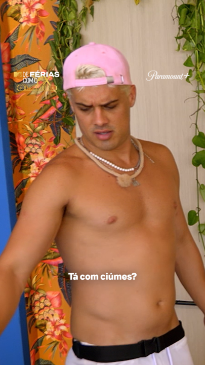 Impressão minha ou de repente o leoalcy ficou preocupado? 👀 Assista a temporada completa de #DeFériasDiretoria no Paramount+ Brasil