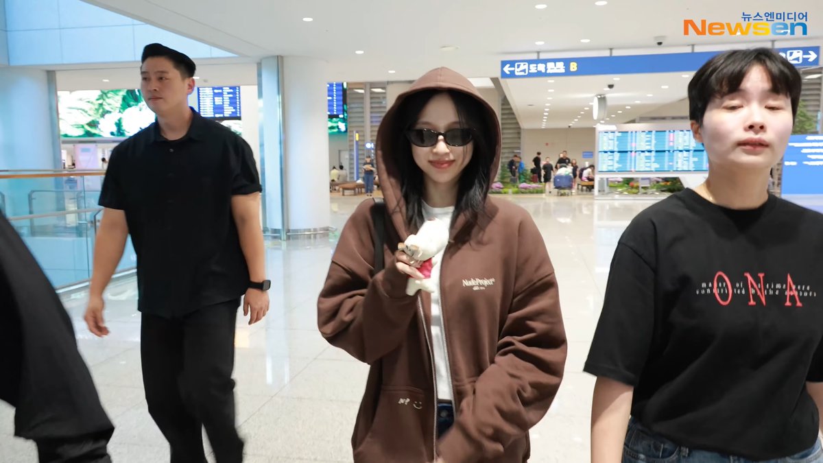 MINA has arrived back in Korea from Indonesia after the SK-II event.