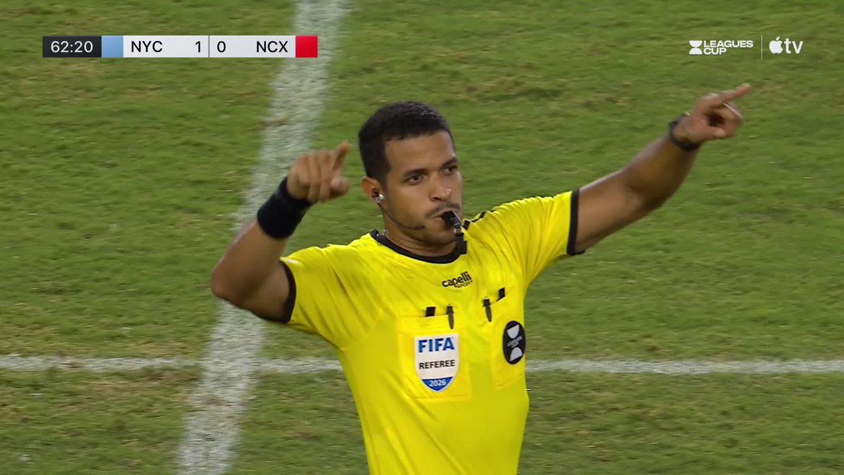 🇨🇴 GOOOL de Juan Valencia que se lo dedica a las víctimas del terremoto. El colombiano marcó el 1-1 de #Necaxa ante #NewYorkCity, al 58’, por la Leagues Cup
